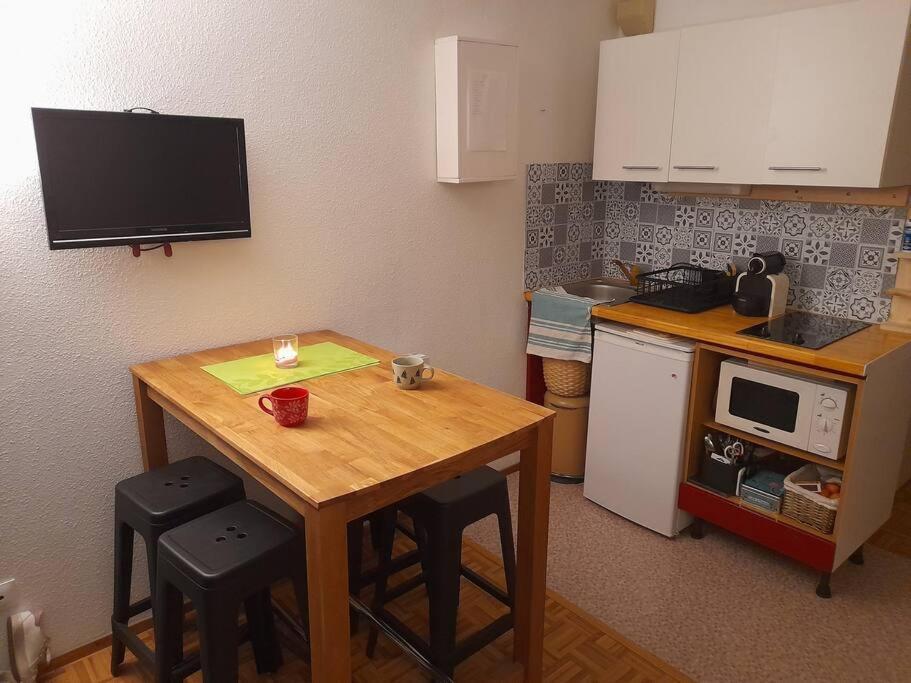 Rez De Jardin / Pieds Des Pistes Lägenhet Bernex Exteriör bild