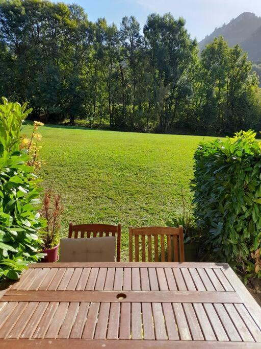 Rez De Jardin / Pieds Des Pistes Lägenhet Bernex Exteriör bild
